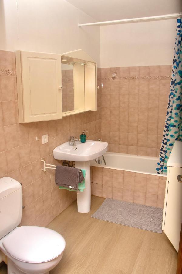 Appartement Entre Geneve Et Chamonix Au Pied Des Montagnes Cluses Ngoại thất bức ảnh